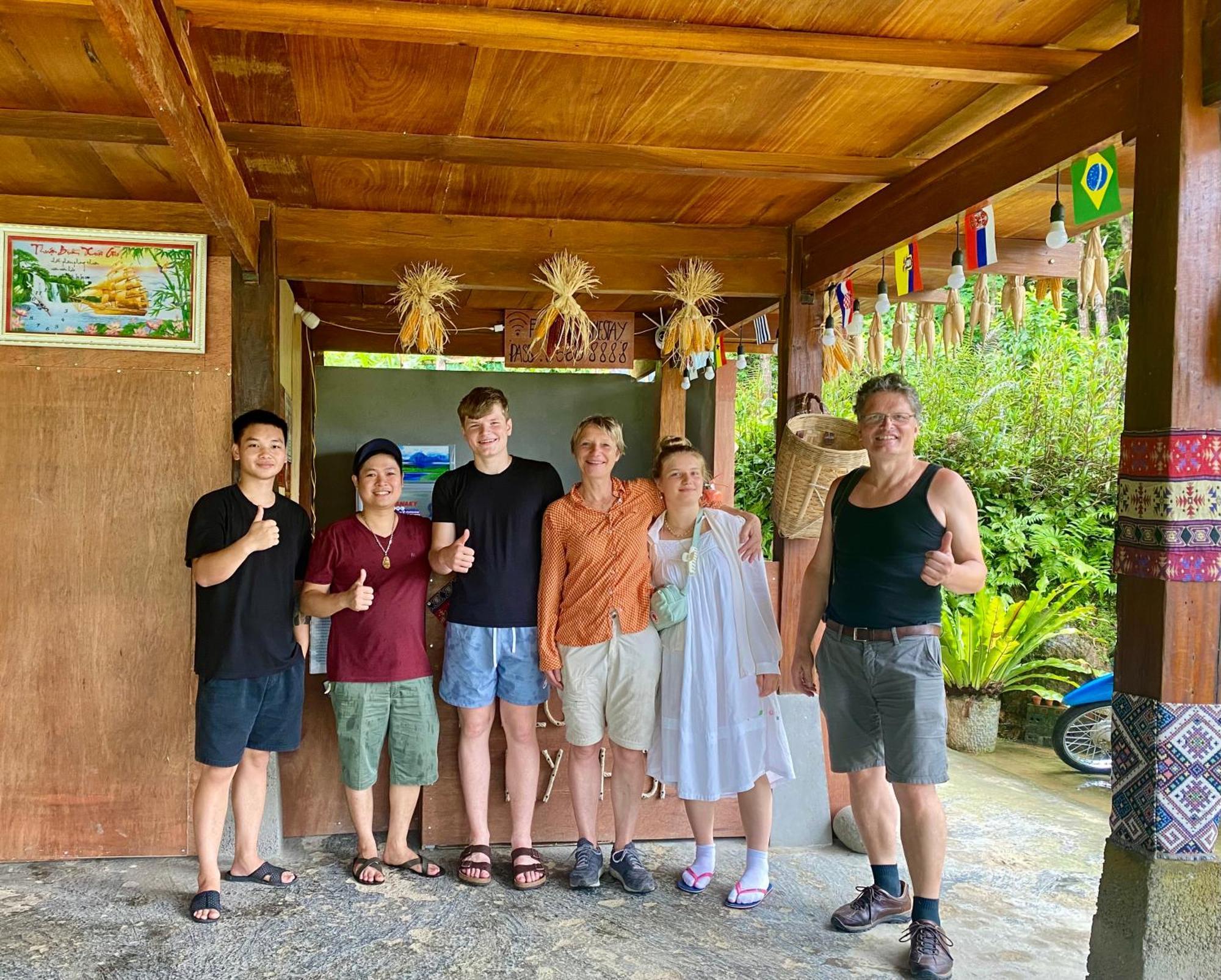 Du Gia Field View Homestay Làng Cac Exterior foto